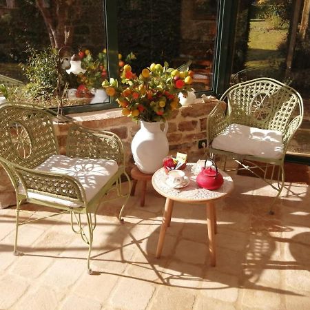 Bed and Breakfast Les Berges De La Planchette Yvignac-la-Tour Экстерьер фото
